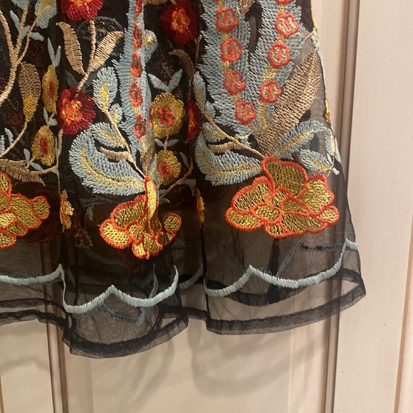 Anthropologie Eri + Ali Black Lace Tunic Dress with Floral Embroidery XSP - Picture 7 of 12